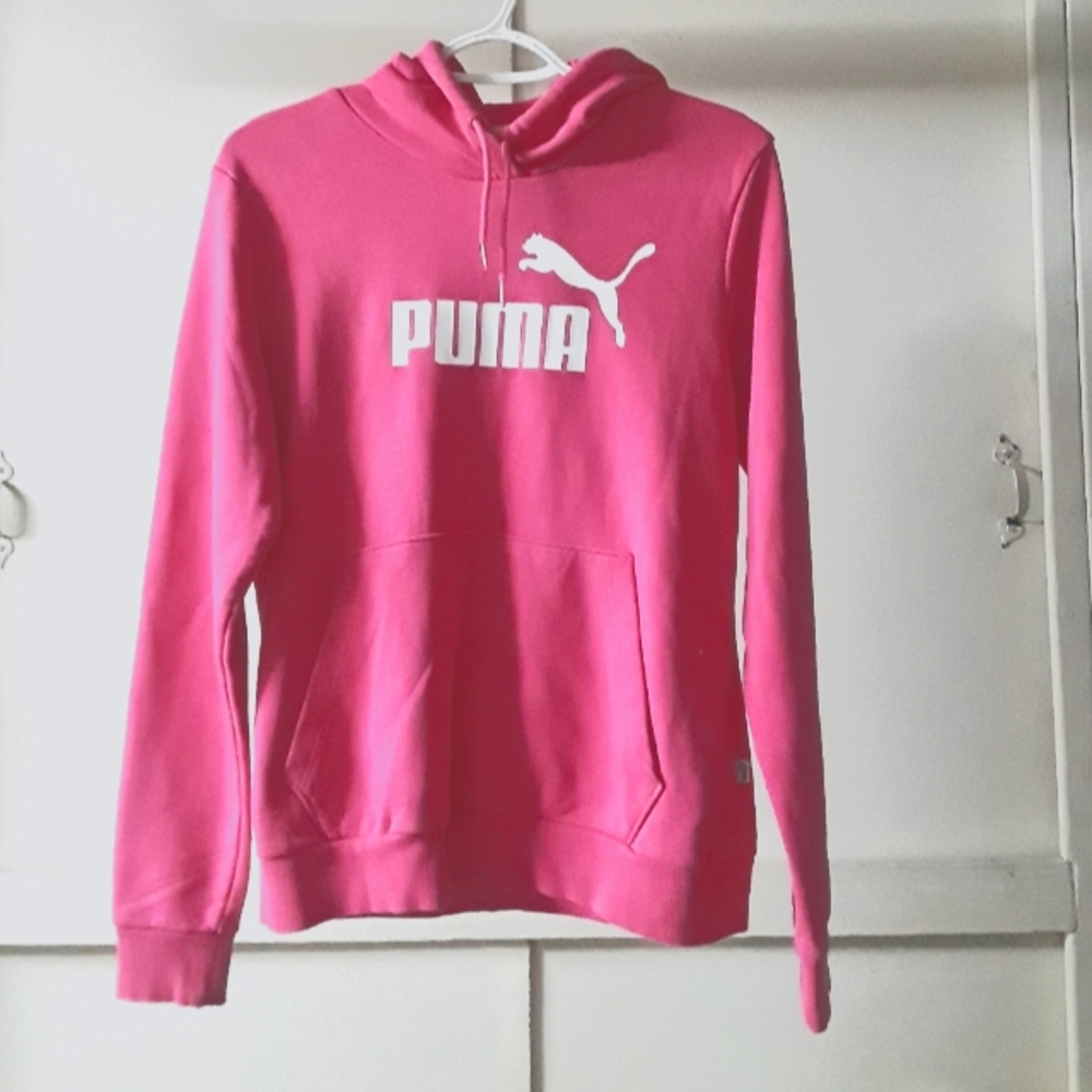 PUMA Women's Pink Hoodie Sweater. Size: Large